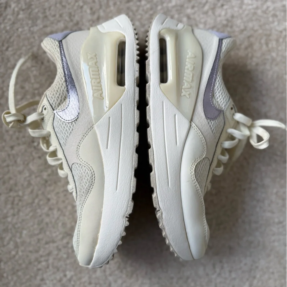 Women's Nike Air Max SYSTM Cream and Purple Sneakers SIZE 8 - Picture 3 of 11